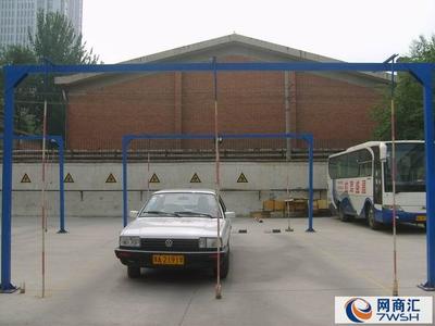 鄭州專業(yè)駕校推薦 昌盛機(jī)動(dòng)車(chē)駕駛員培訓(xùn)學(xué)校與包車(chē)陪練團(tuán)購(gòu)服務(wù)